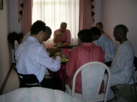 prasadamtime.jpg prasadamtime.jpg